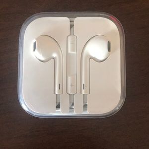 Apple ear buds